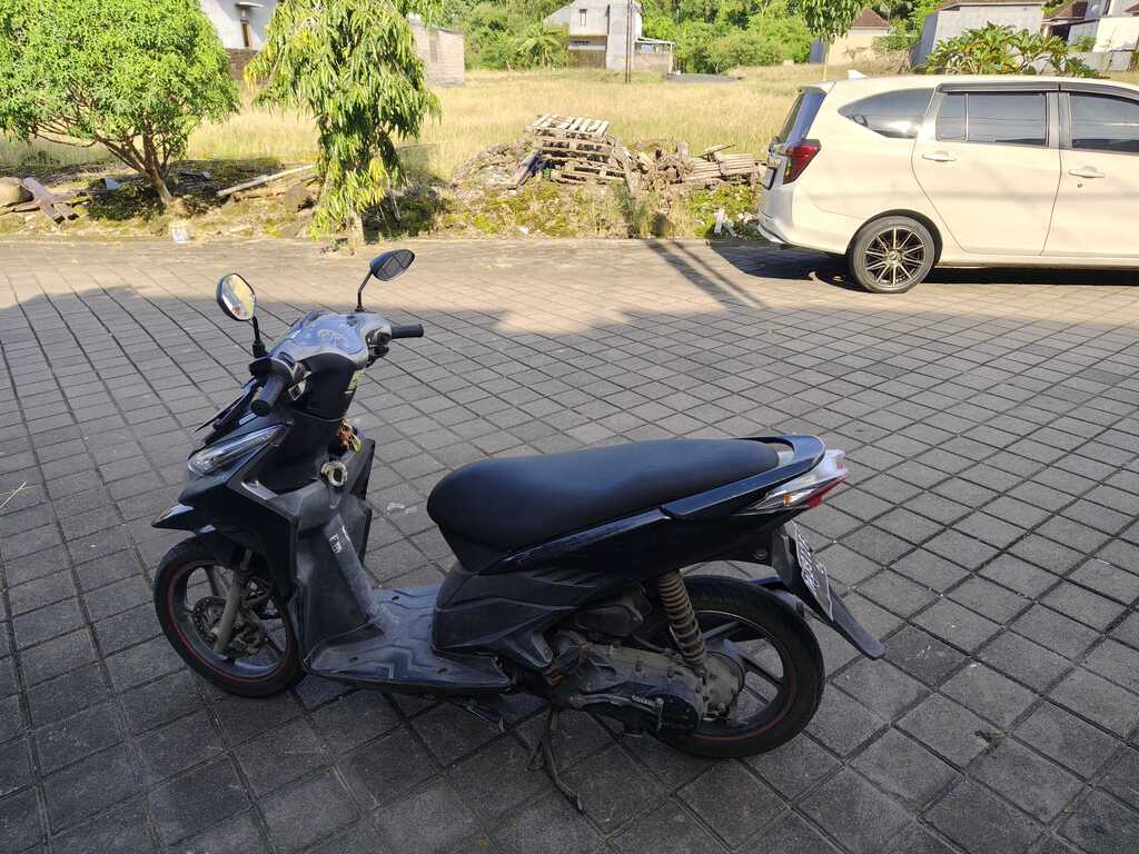 Honda Vario scooter for rent in Bali