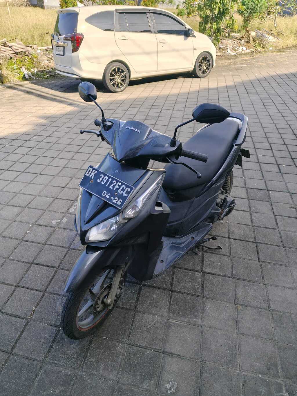 Honda Vario scooter for rent in Bali – view 2